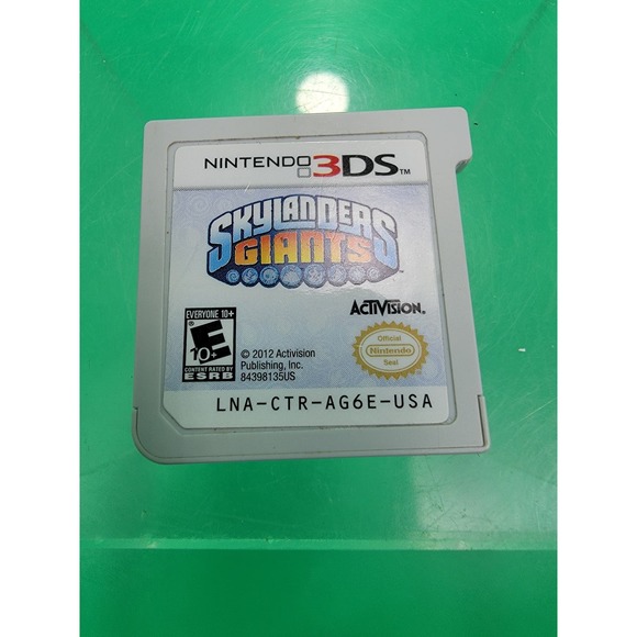 Skylanders Giants (Nintendo 3DS) Game Only - Picture 1 of 2